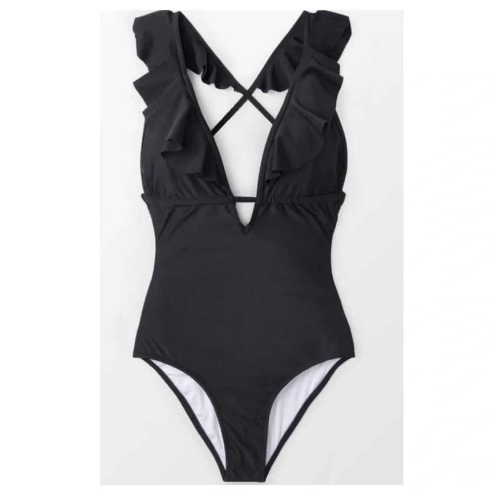 Cupshe Black Heart Fabala Ruffle Swimsuit One Piece